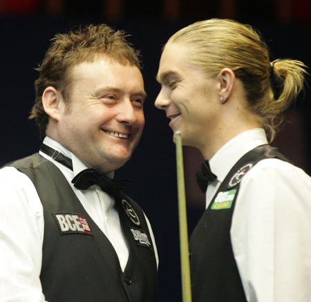 体育场馆中 体育场馆中