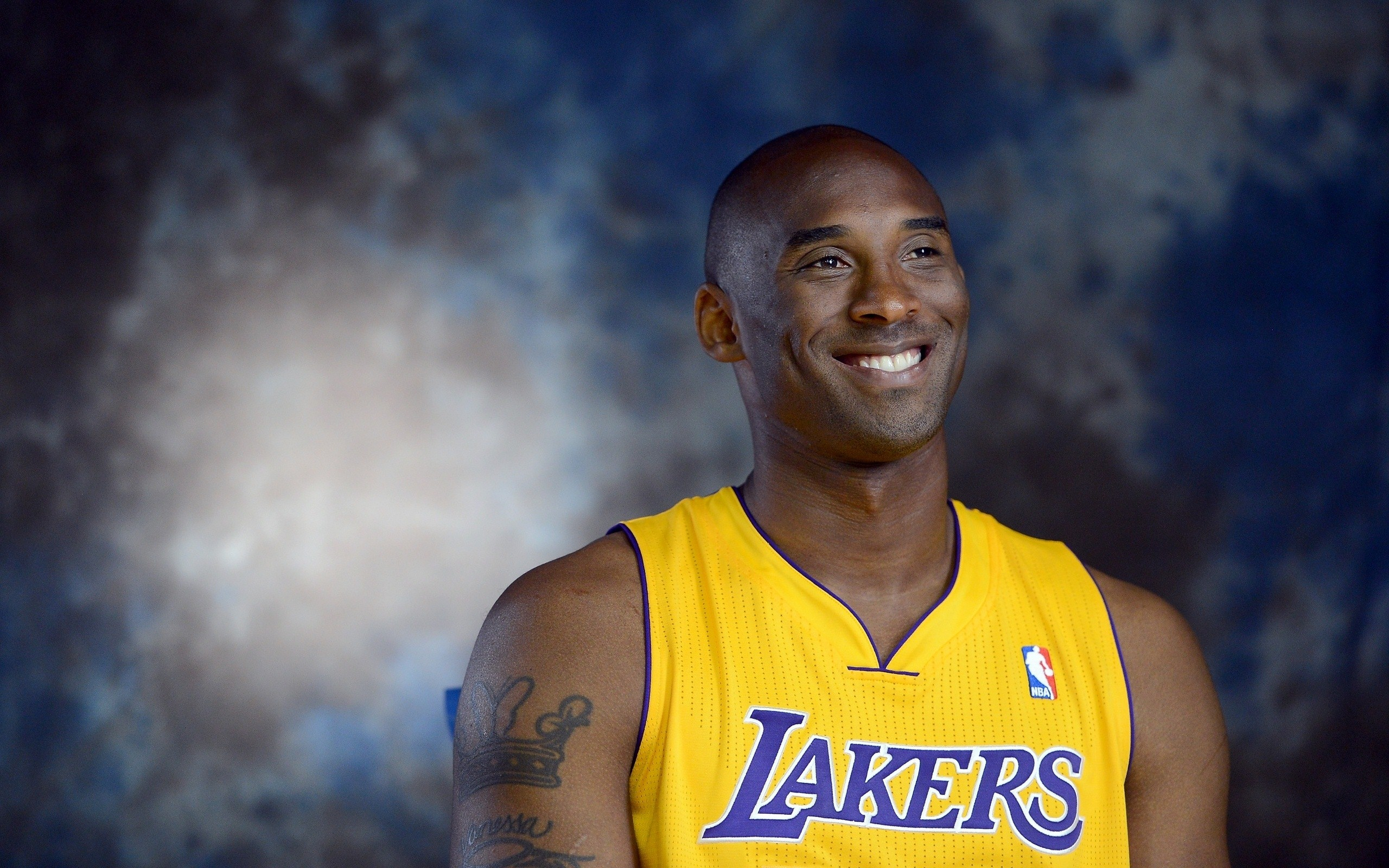 被一个长发 被一个长发